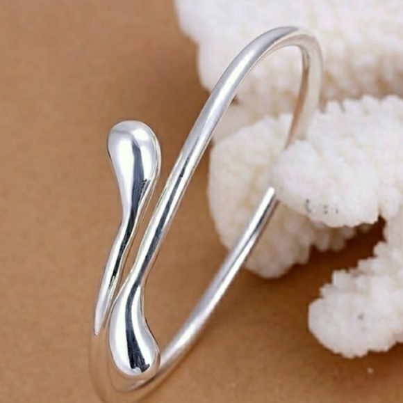 925 Sterling Silver Jewelry Set - Picture 2 of 3